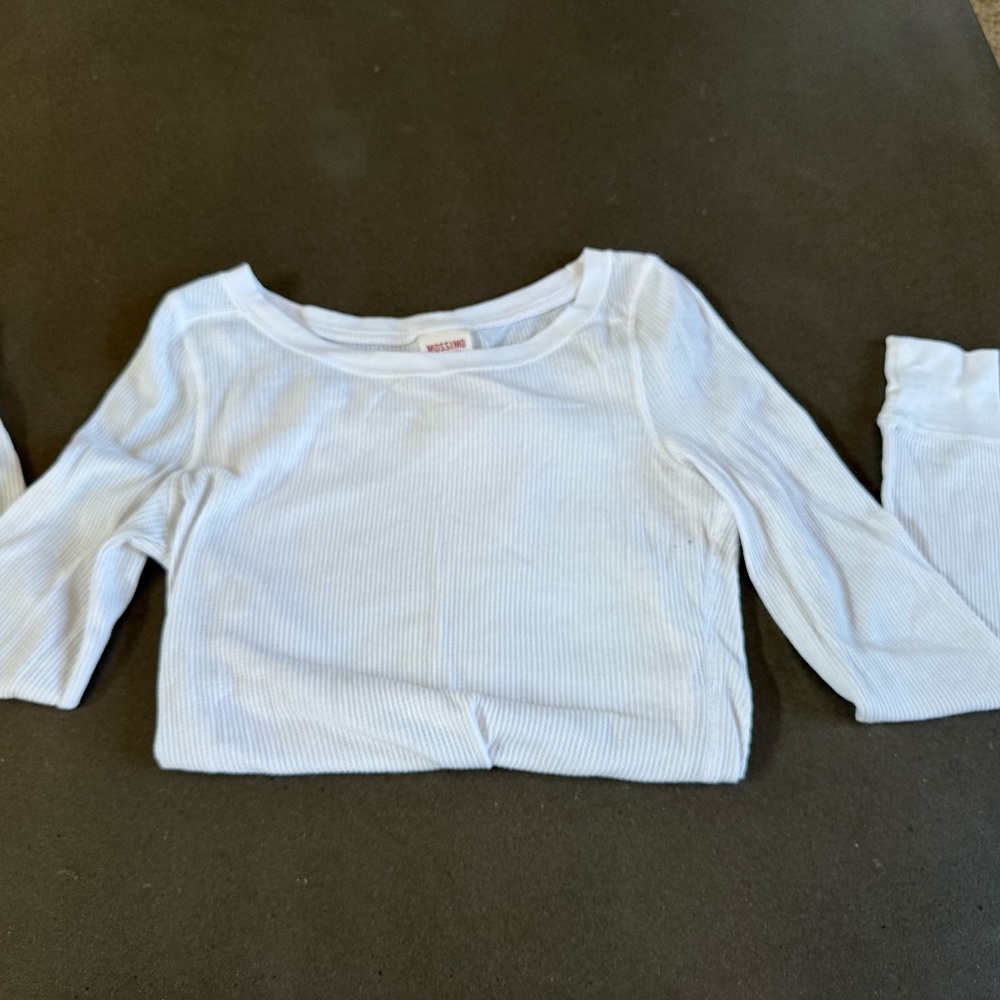 Mossimo basic white ribbed basic